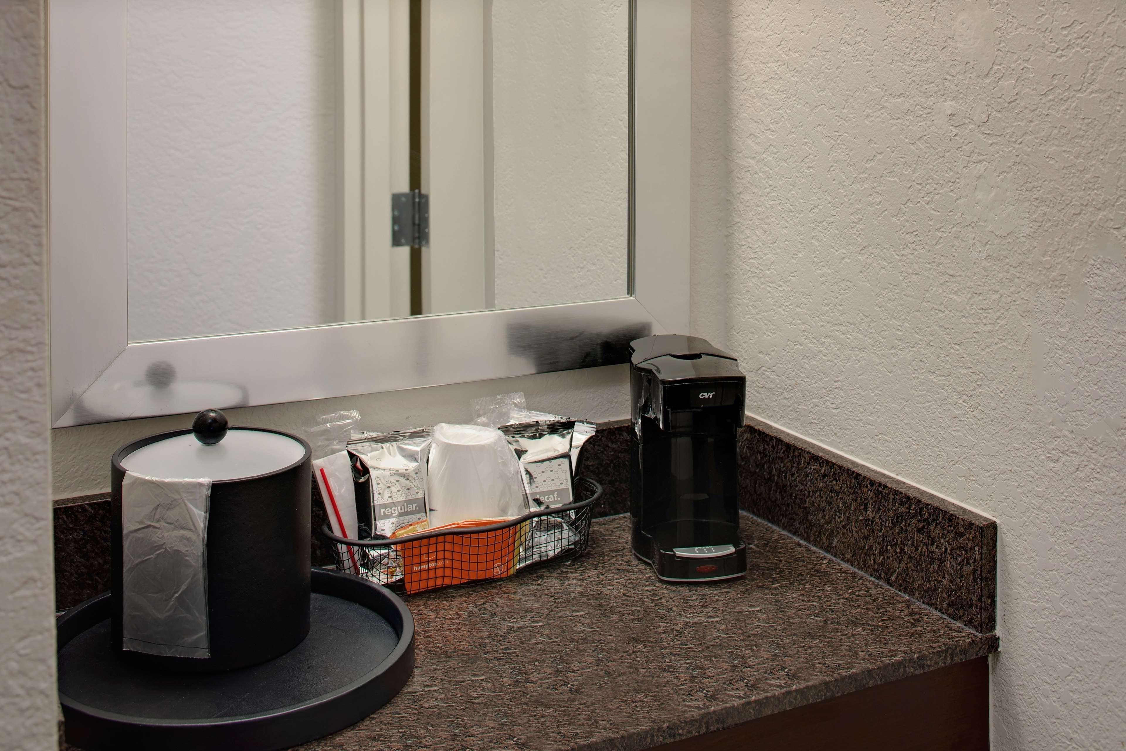 Hampton Inn Naples-Central Kültér fotó