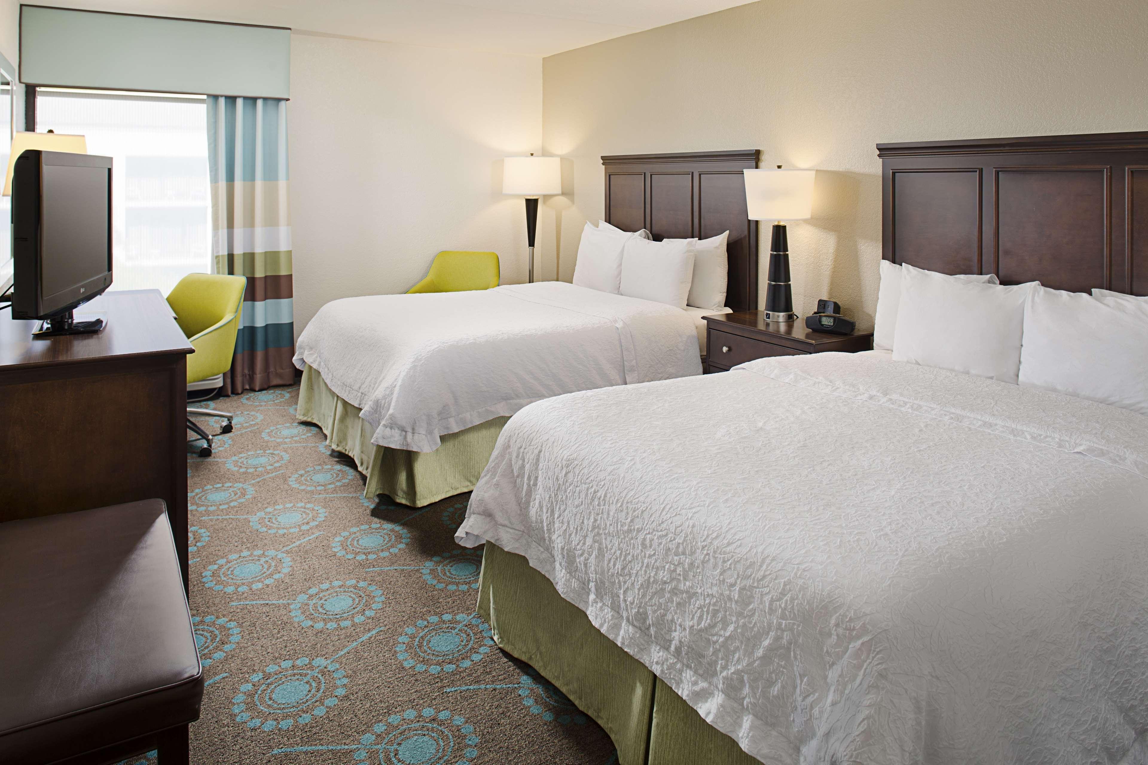 Hampton Inn Naples-Central Kültér fotó