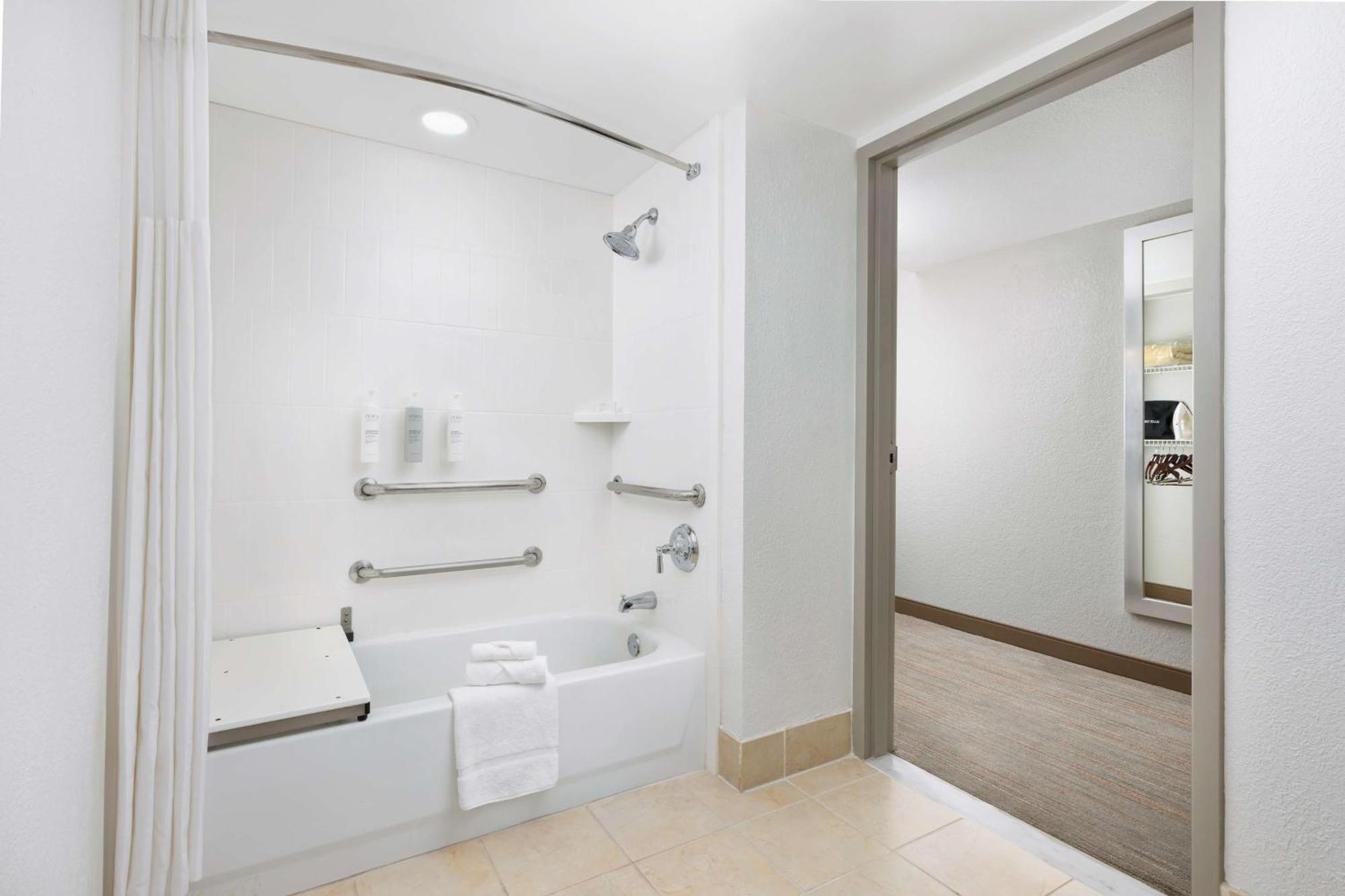 Hampton Inn Naples-Central Kültér fotó