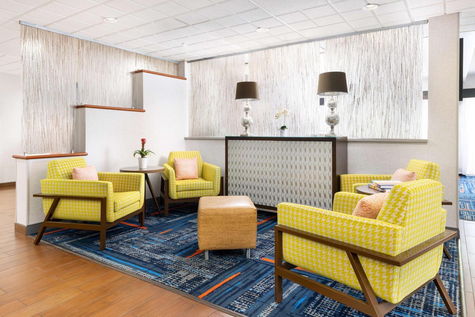 Hampton Inn Naples-Central Kültér fotó
