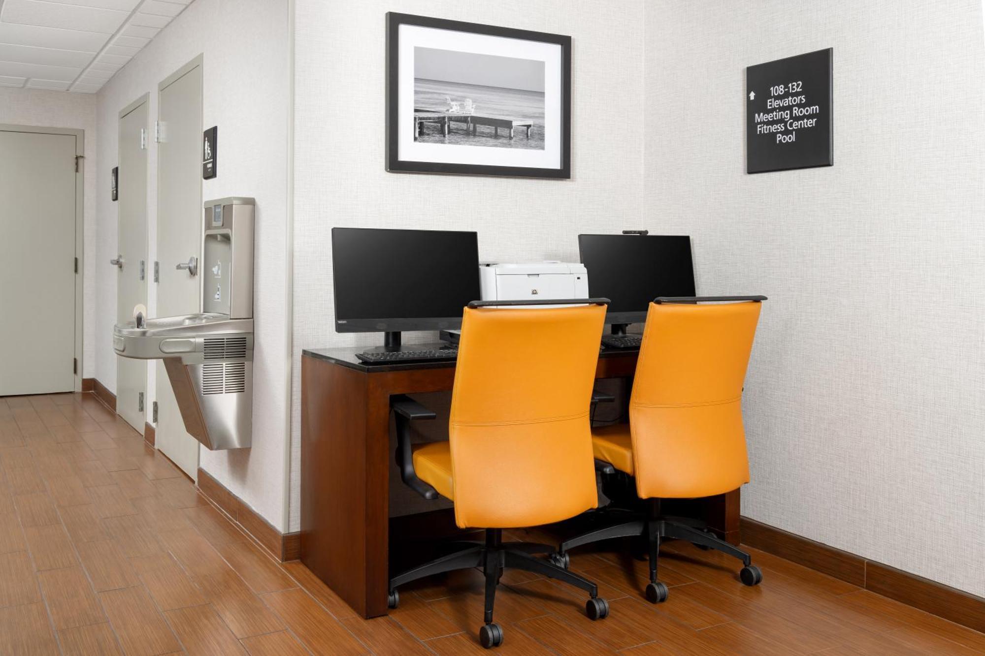 Hampton Inn Naples-Central Kültér fotó